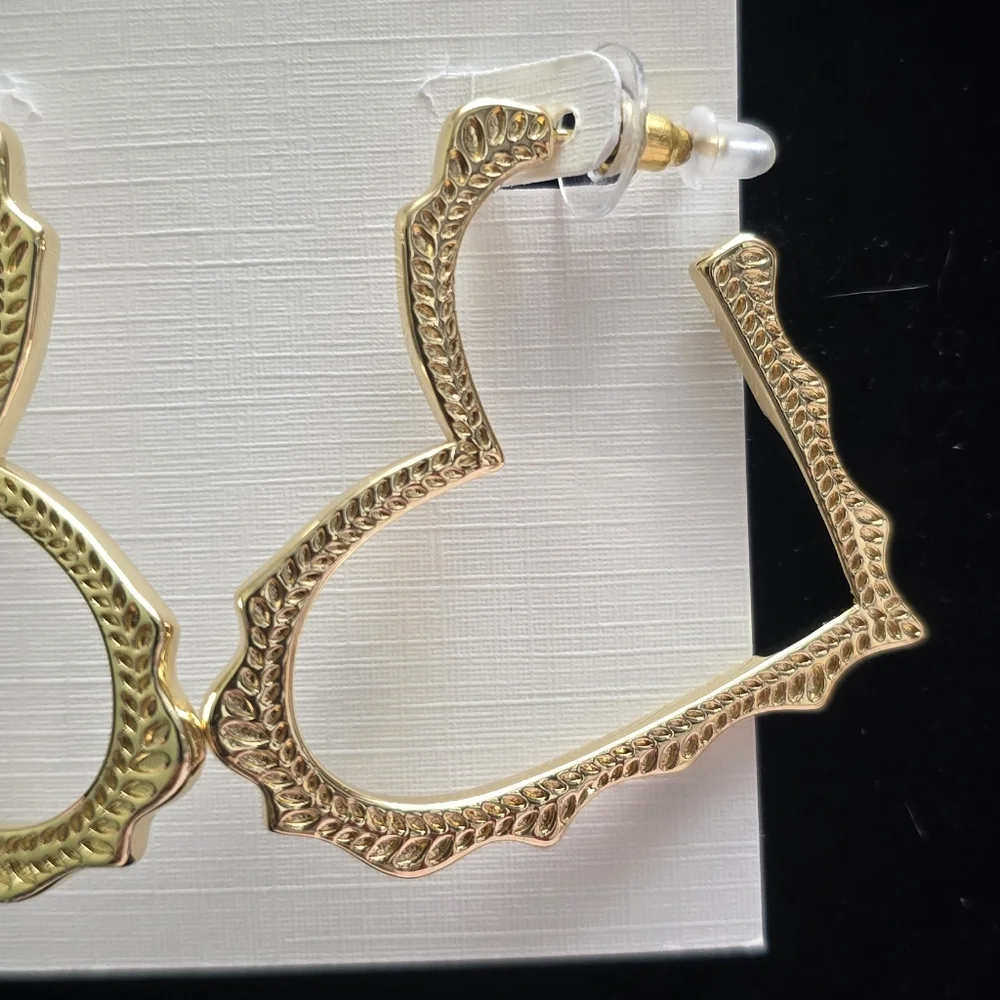 Kendra Scott Sophee Heart Hoop Earrings - Picture 2 of 5